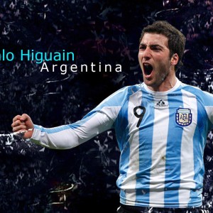 开云官方-球场谜团：那些未解之谜般的战术打法，球场战术图